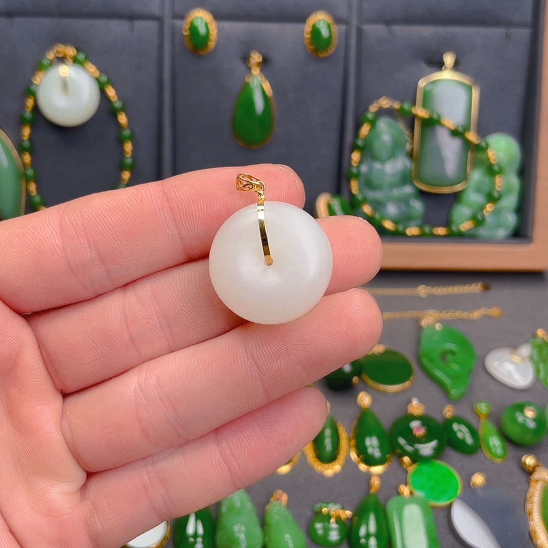 和田玉（白玉）18K金镶嵌吊坠(不含链)