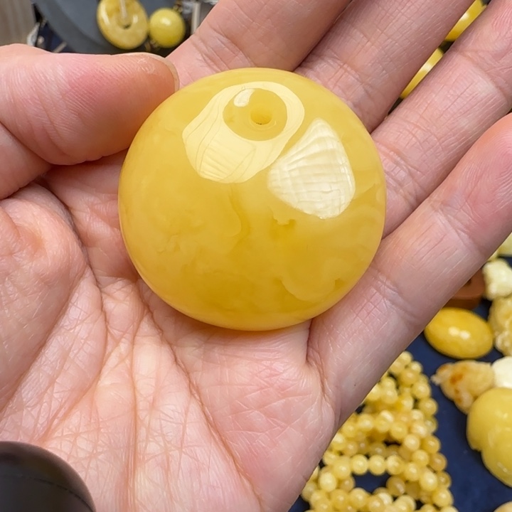 未镶嵌颈饰蜜蜡天然蜜蜡