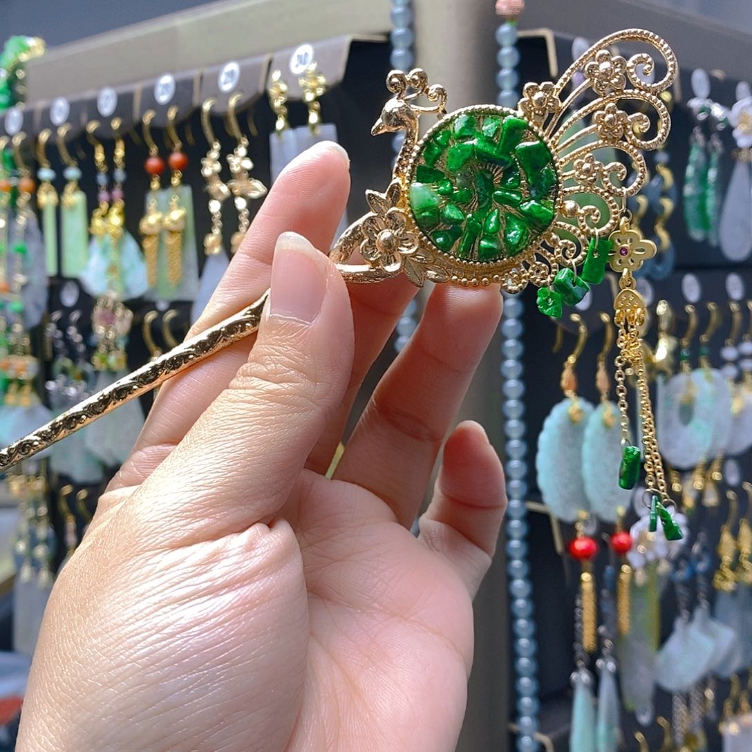 未镶嵌翡翠耳饰翡翠