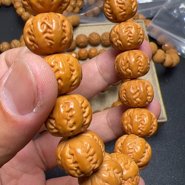 猴头核桃手串啦啦啦