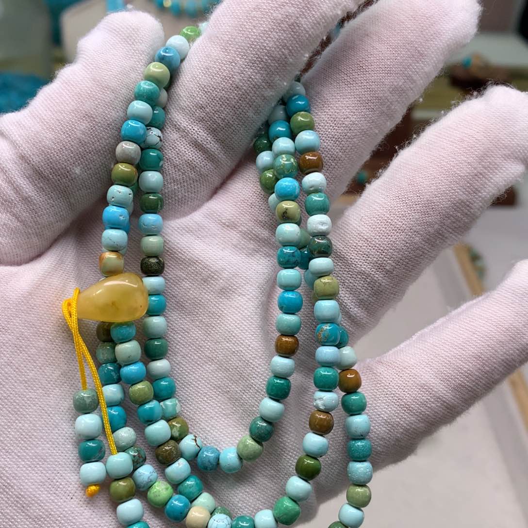 绿松石配饰未镶嵌