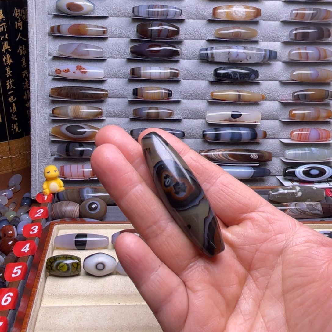 廖***山玛瑙/玉髓未镶嵌吊坠