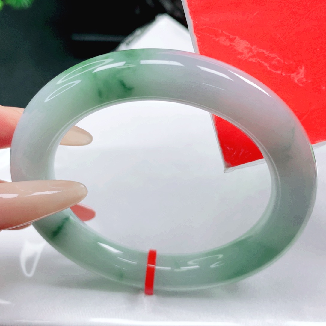 翡翠未镶嵌手镯57