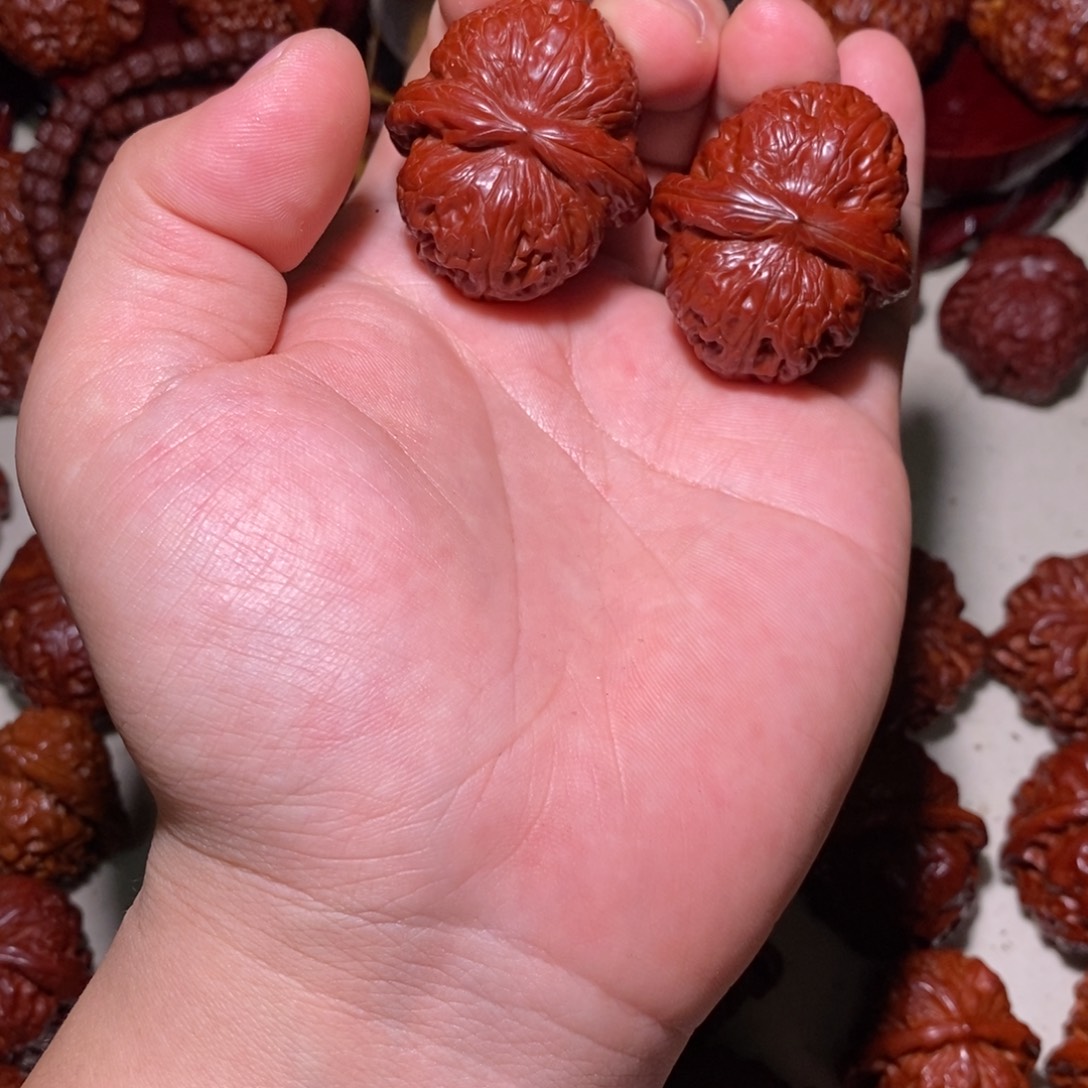 六***累桃核吊坠元宝元宝元宝