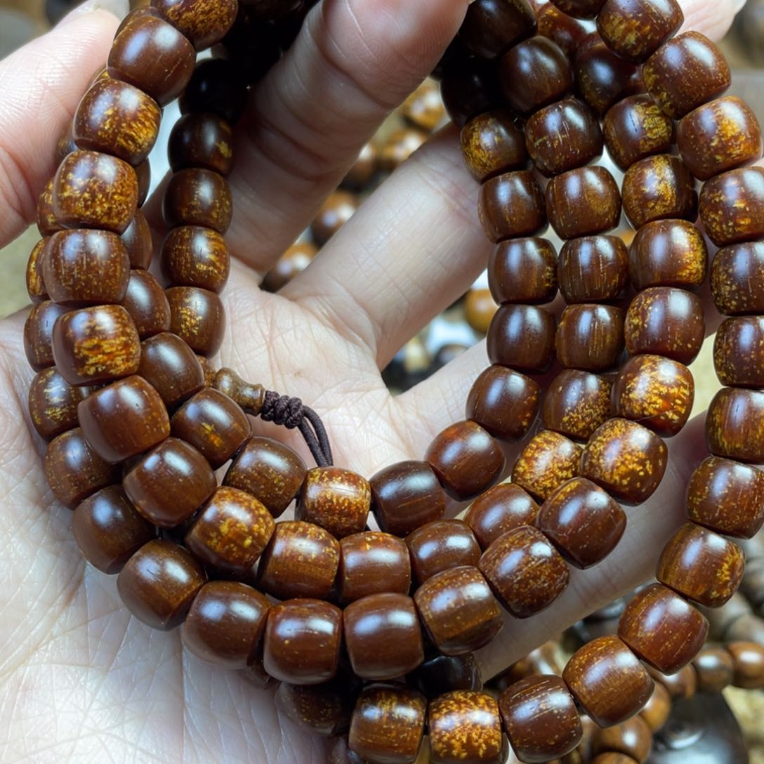 贡木其他用****5贡木手串