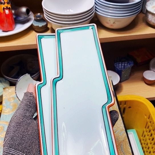 瓷片天天开心。万事如意