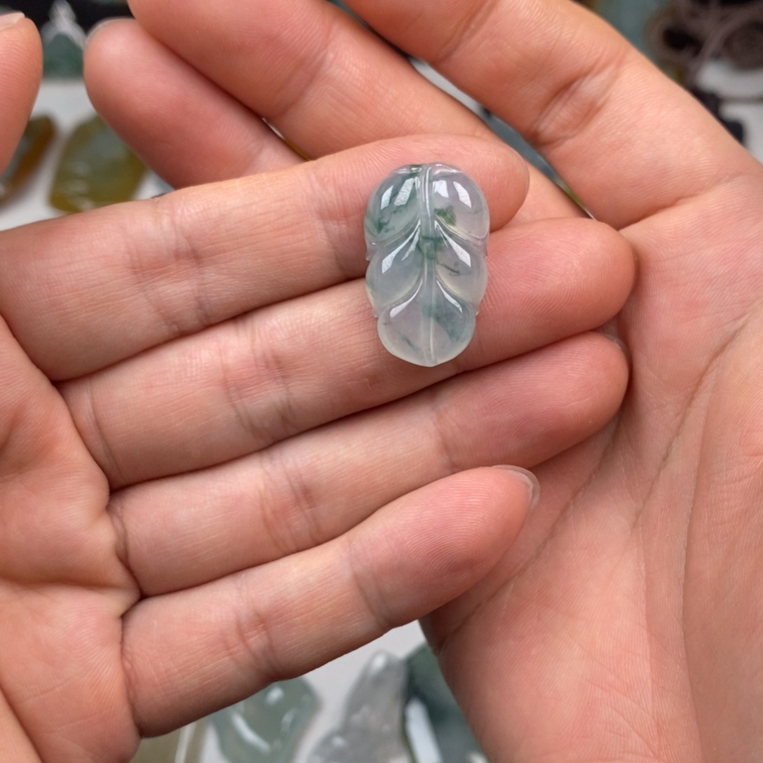 定制翡翠未镶嵌叶子