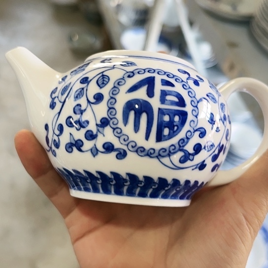 盘手绘壶一个陶瓷