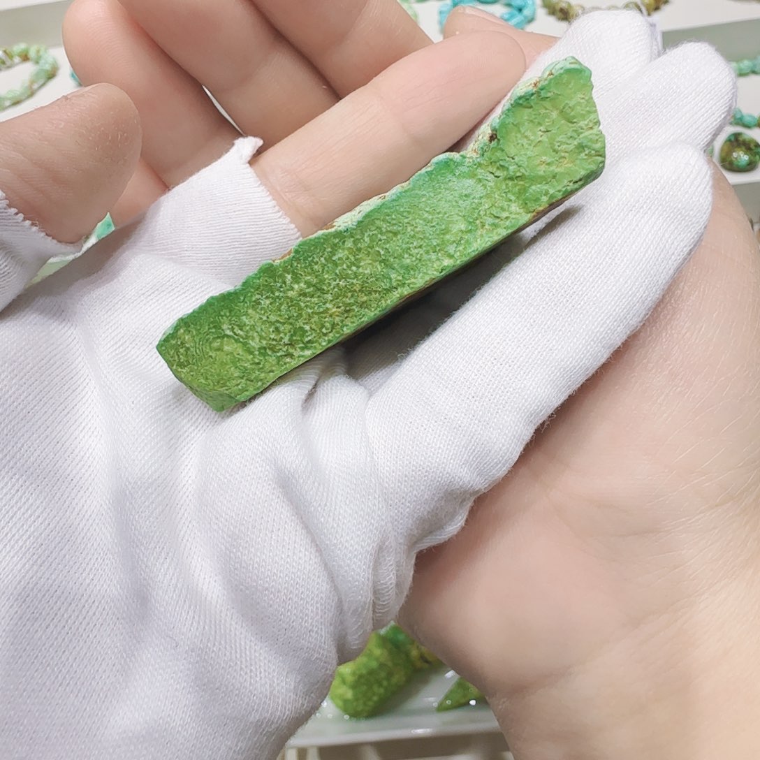 绿松石未镶嵌原矿绿松石