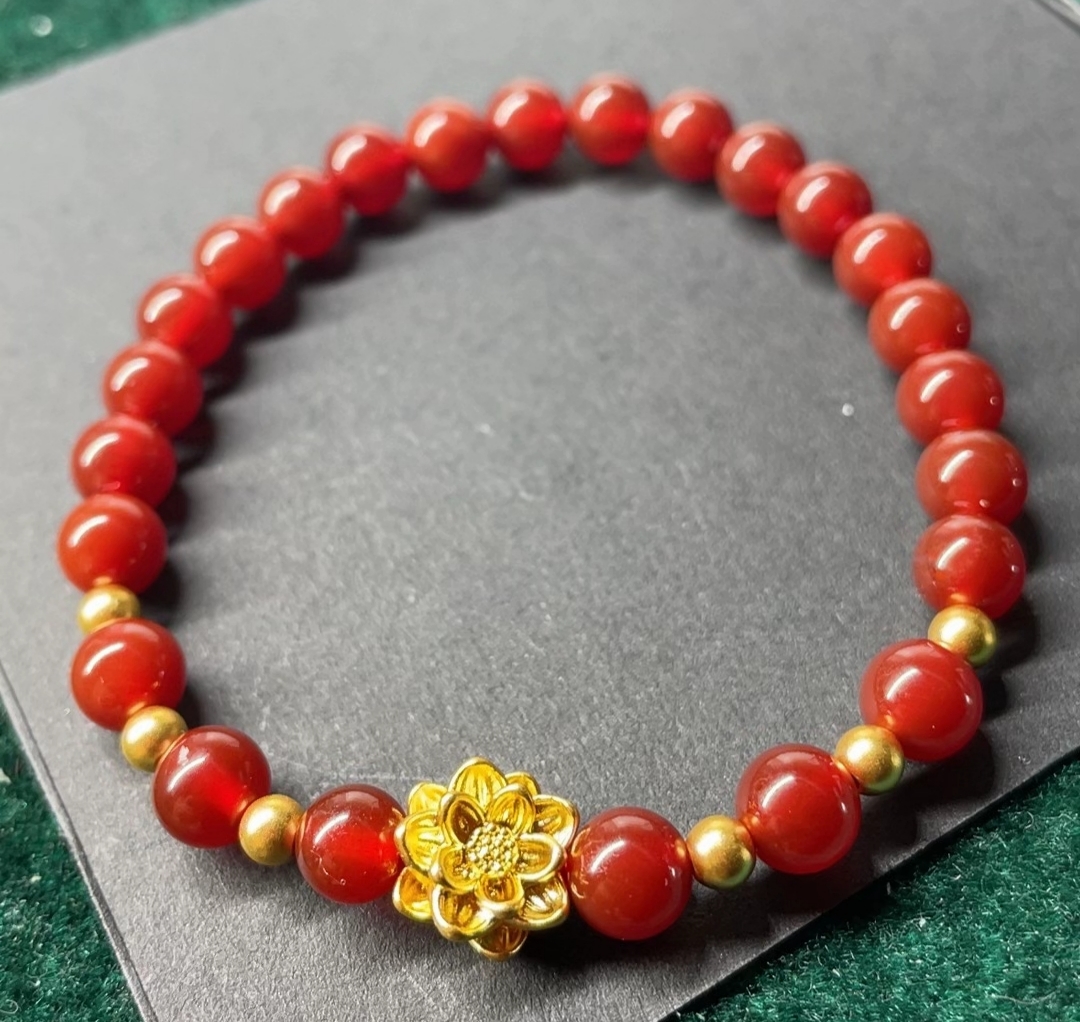 严选(010）足金莲花+3.5mm金珠6颗（赠卡六红玉 髓）多样性发货
