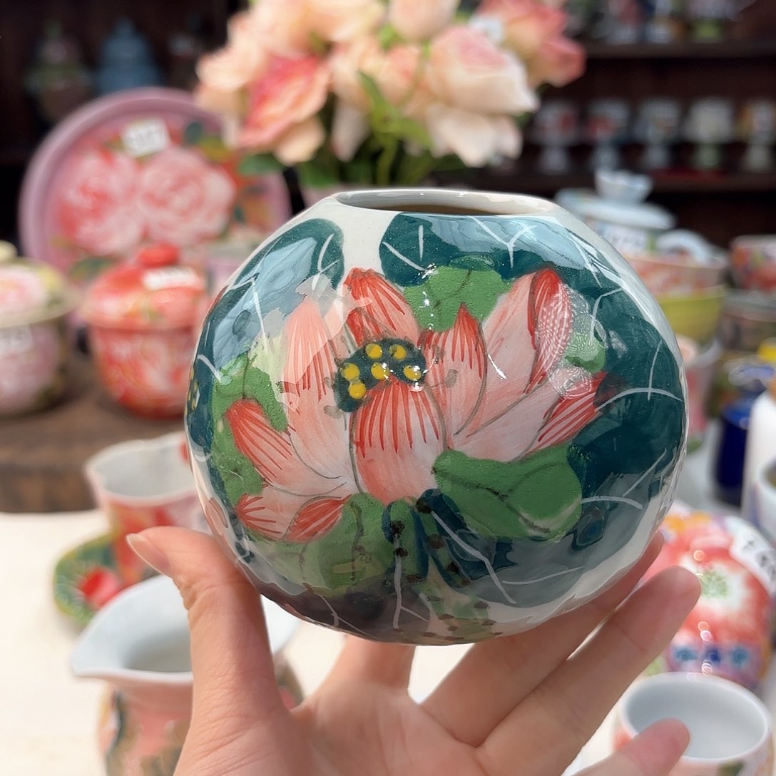 瓷片兔兔好可爱呀打