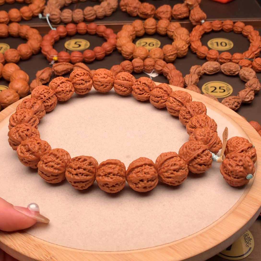 文玩核桃手串珊瑚纹