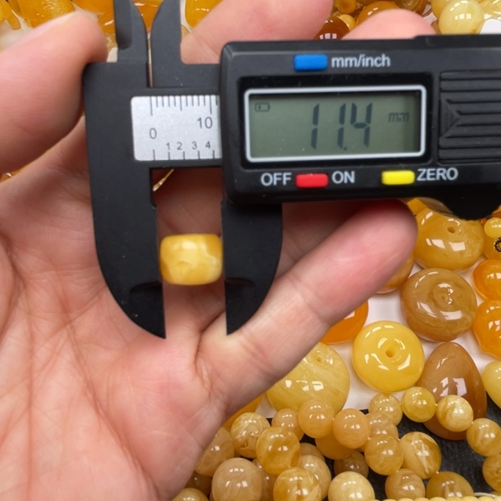 裸石蜜蜡未镶嵌蜜蜡