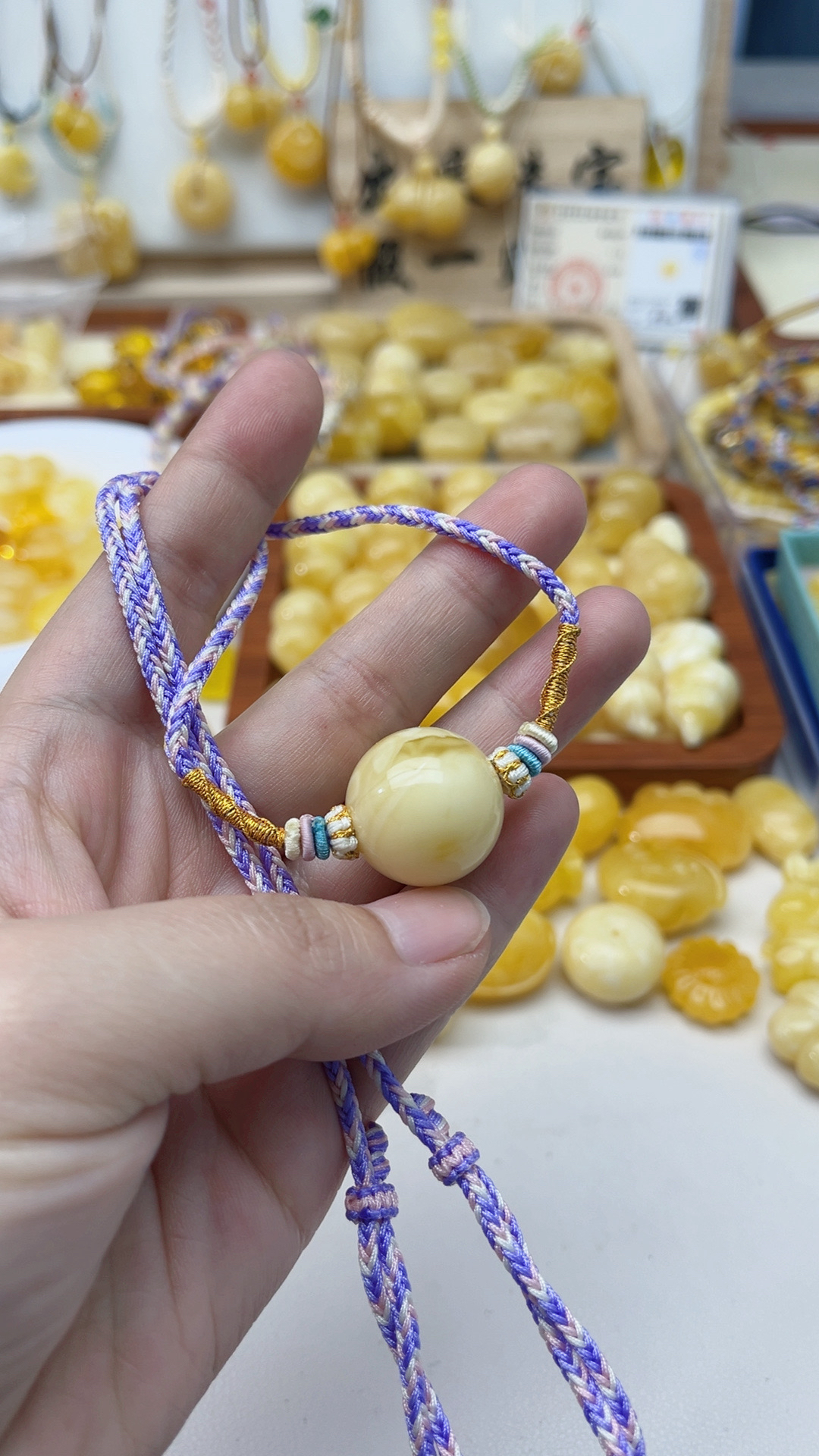 天然俄料蜜蜡圆珠项链款，全品无暇，卡19.8➕，4.48