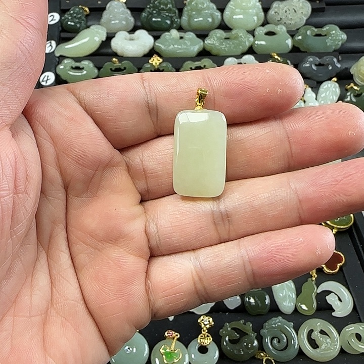 和田玉吊坠(不含链)银S925镶嵌胡*胡