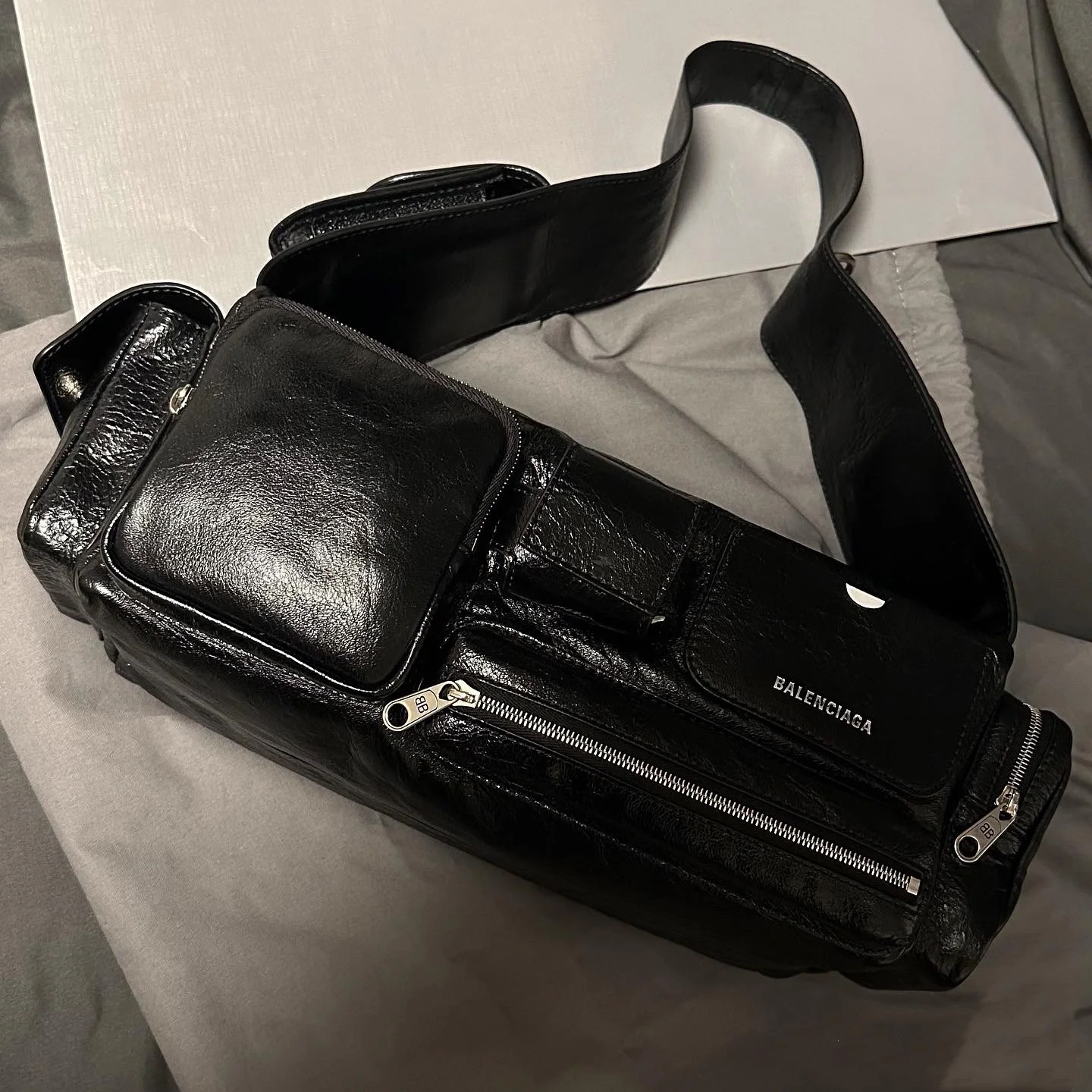 全新未使用 Balenciaga/巴黎世家 7姐专场/Super busy 腋下包