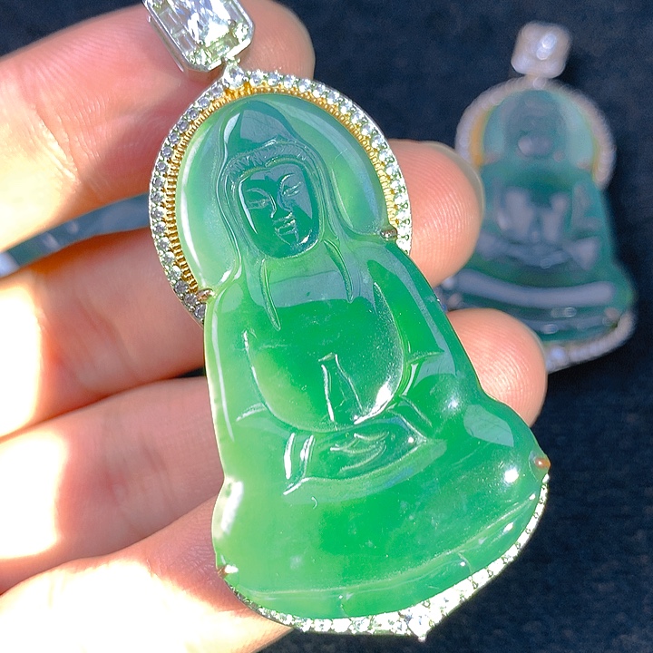 翡翠未镶嵌颈饰翡翠