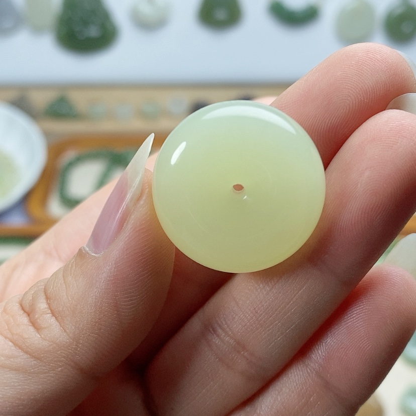 【闪购商品】颈饰未镶嵌和田玉