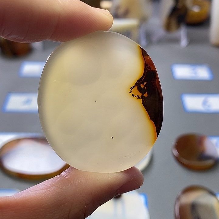 玛瑙/玉髓未镶嵌珠宝半成品147