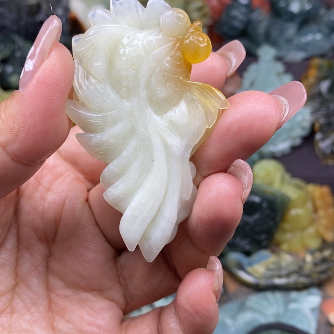 蛇纹石玉未镶嵌吊坠(赠链)