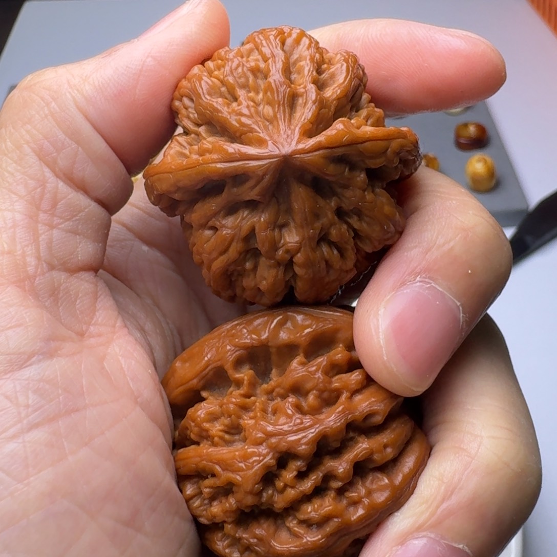琥珀未镶嵌裸石琥珀