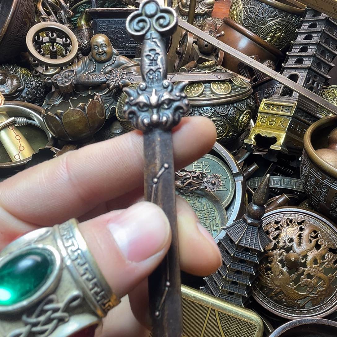 精美铜器收藏品等