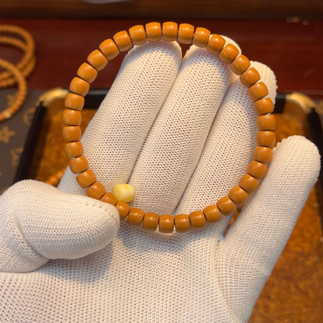 橄榄核吊坠0.64核尖手串