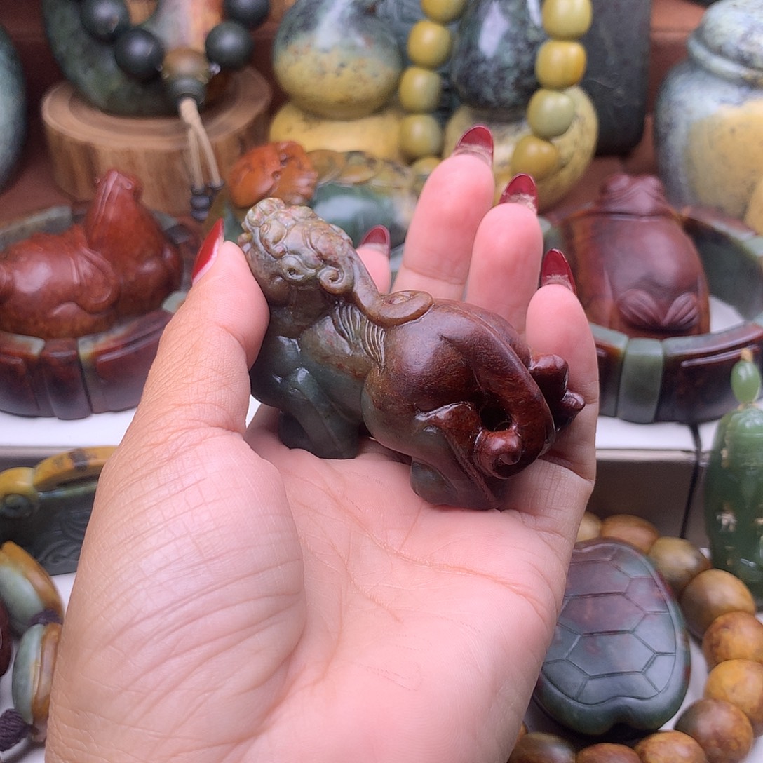 用***6岫岩河磨玉（透闪石质玉）未镶嵌把件