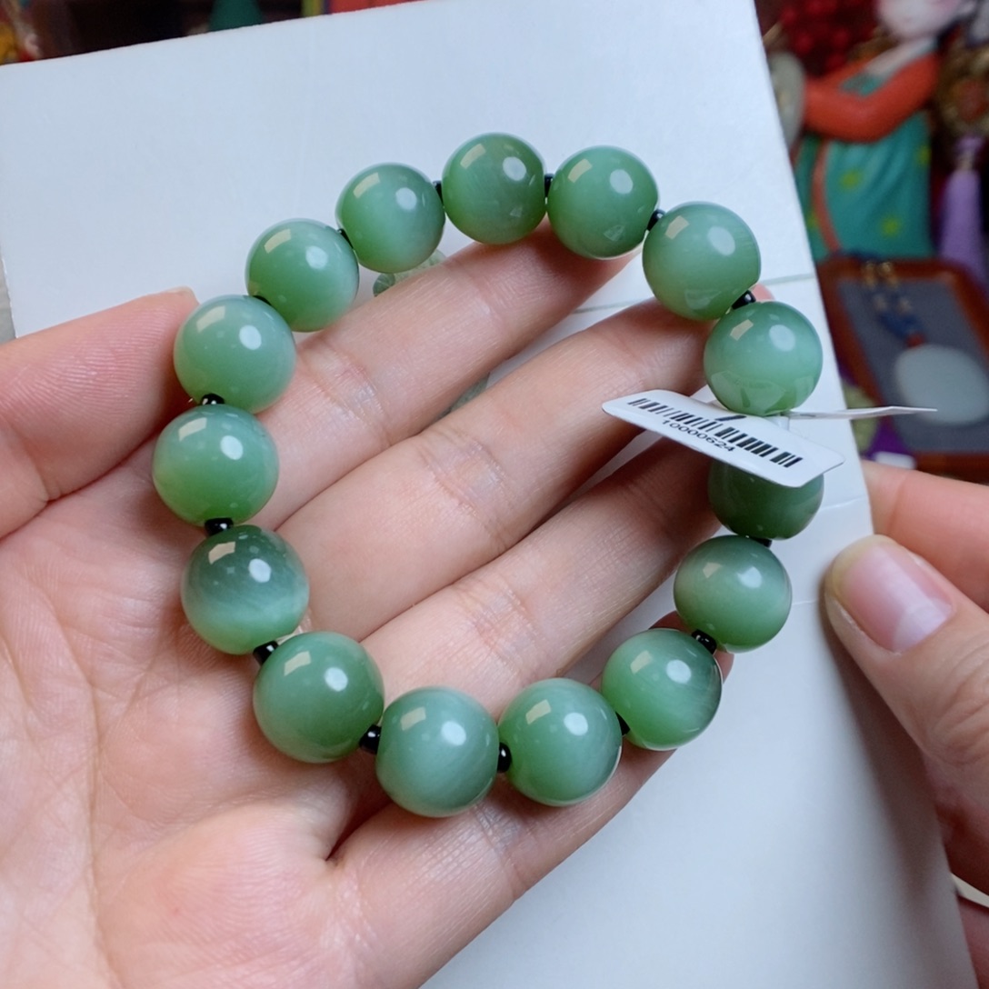 和田玉颈饰未镶嵌李*13.8粉绿猫眼