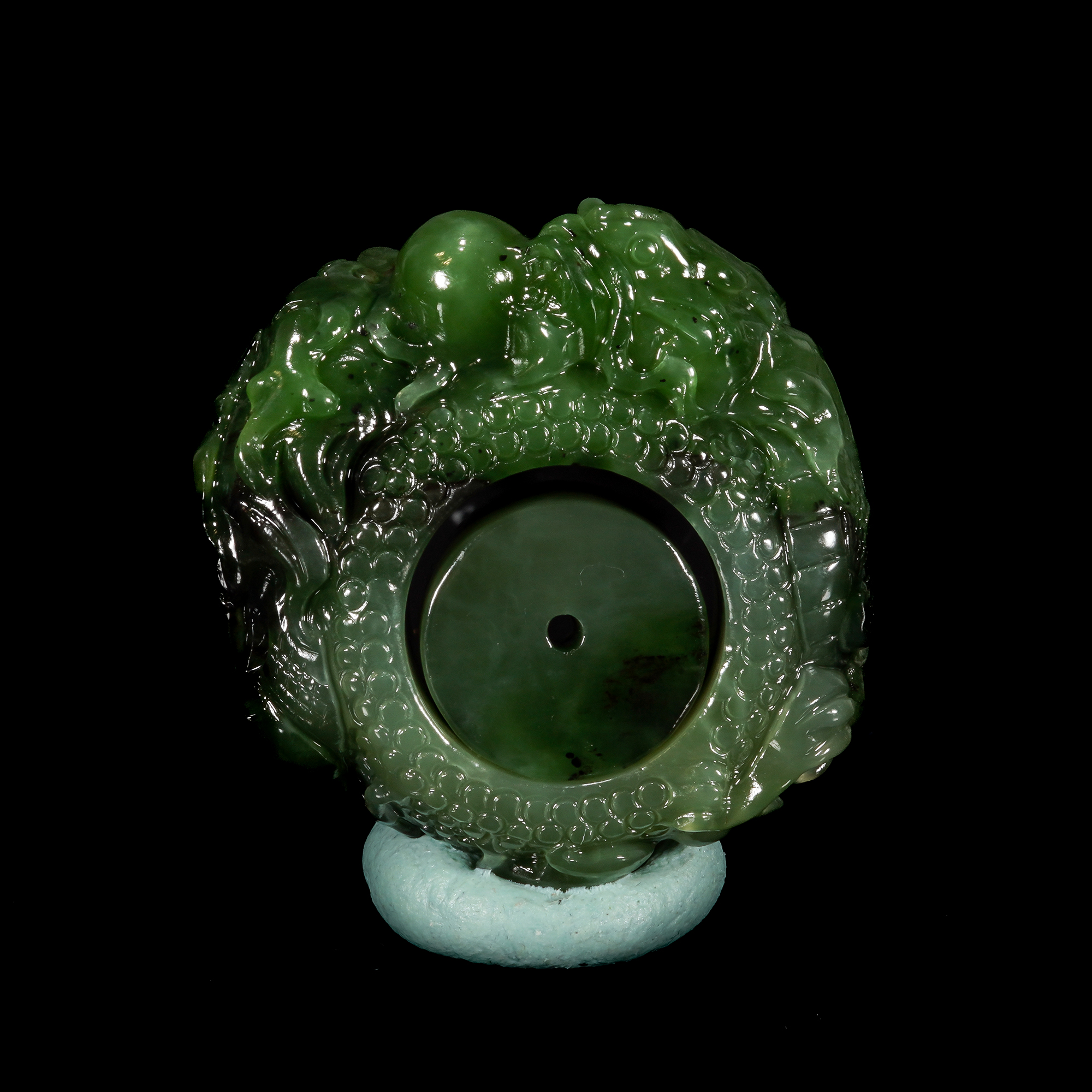 LOT.006和田碧玉雕双龙扳指/X3523