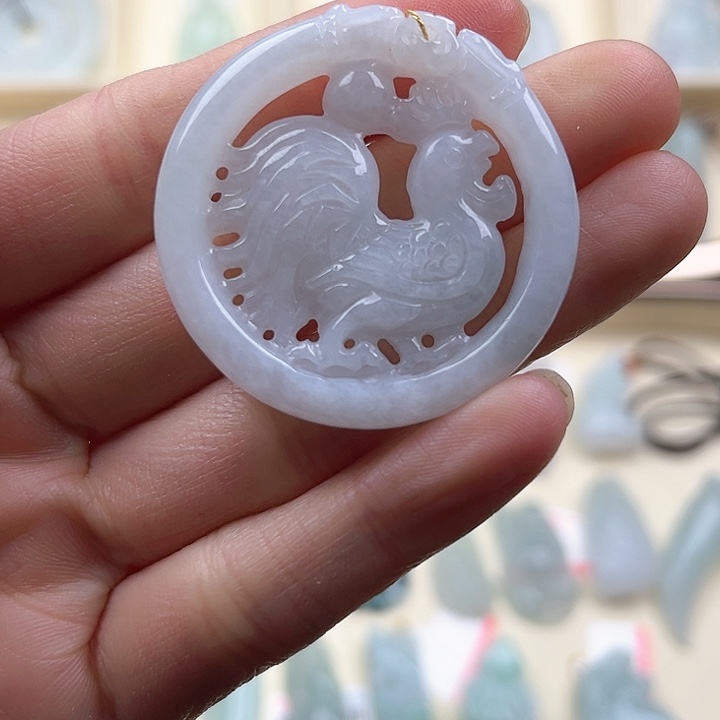 翡翠颈饰未镶嵌鸡