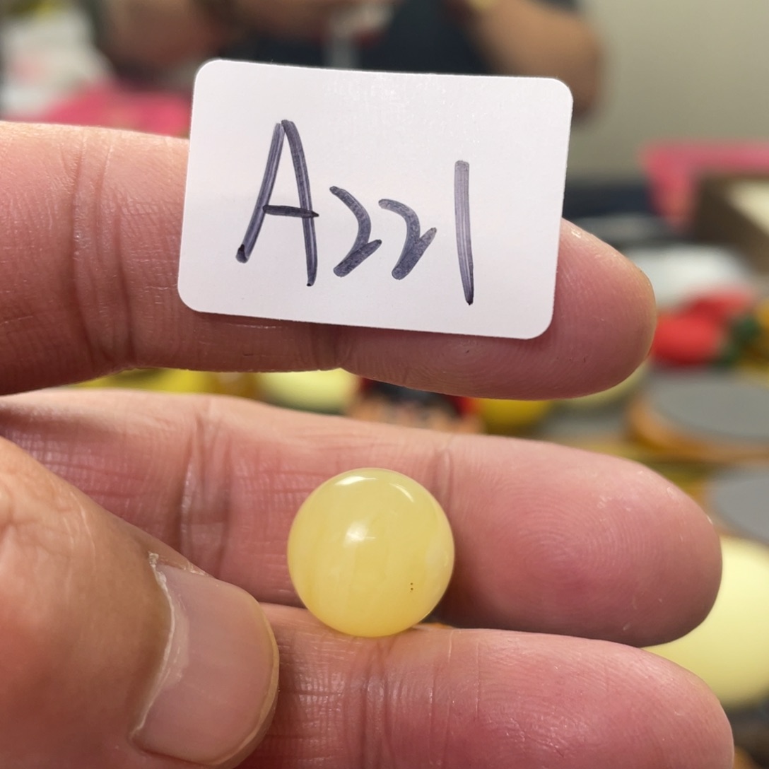 手链琥珀未镶嵌多样性发，发其中一件