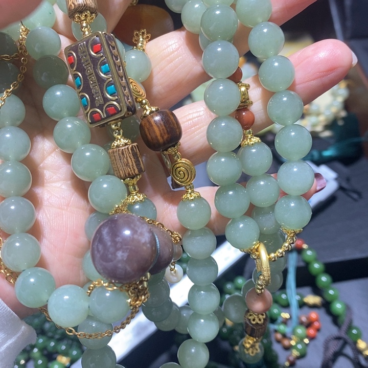 和田玉颈饰未镶嵌