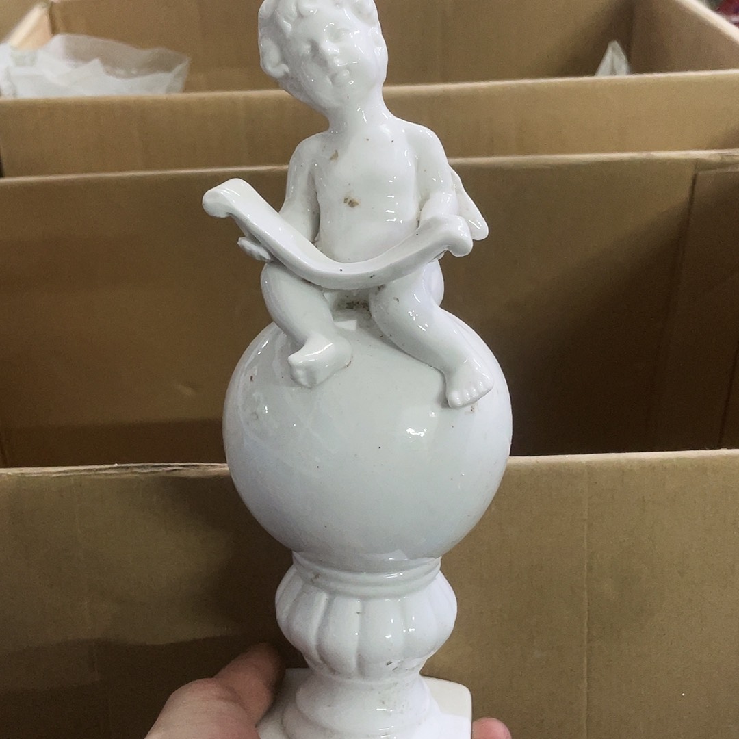 摆件   微瑕。   。