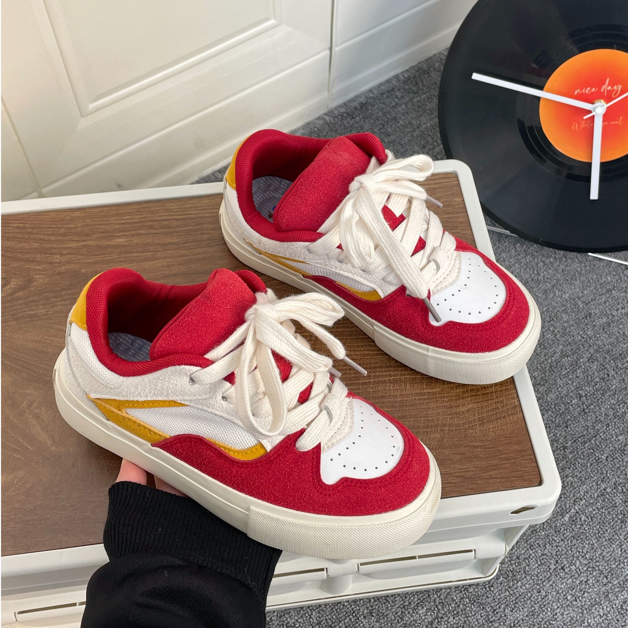 飞跃厚底板鞋女2025春秋季新款小众设计感美式汉堡鞋休闲面包鞋潮