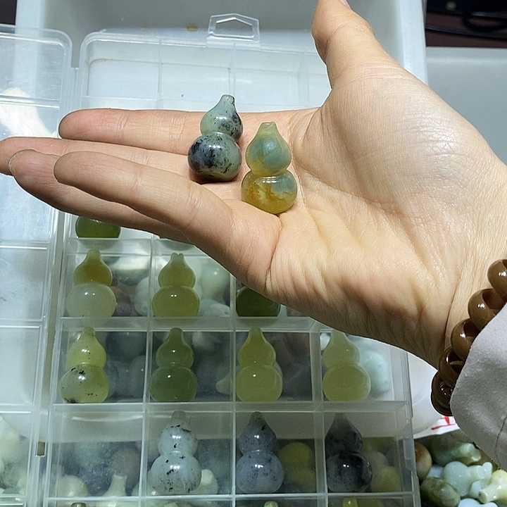 未镶嵌蛇纹石玉车挂191