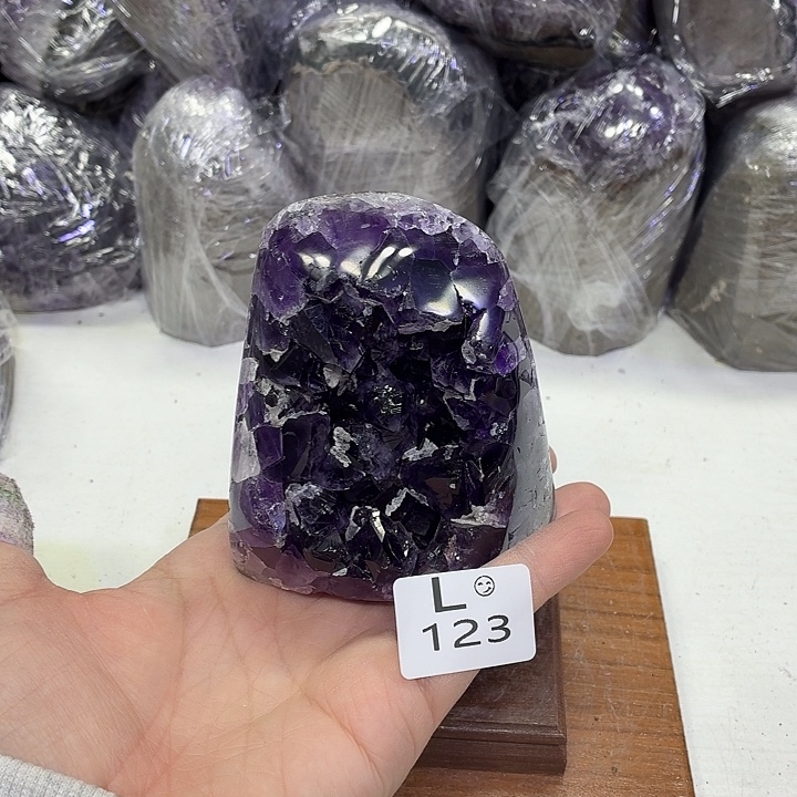 水晶摆件未镶嵌天然紫水晶