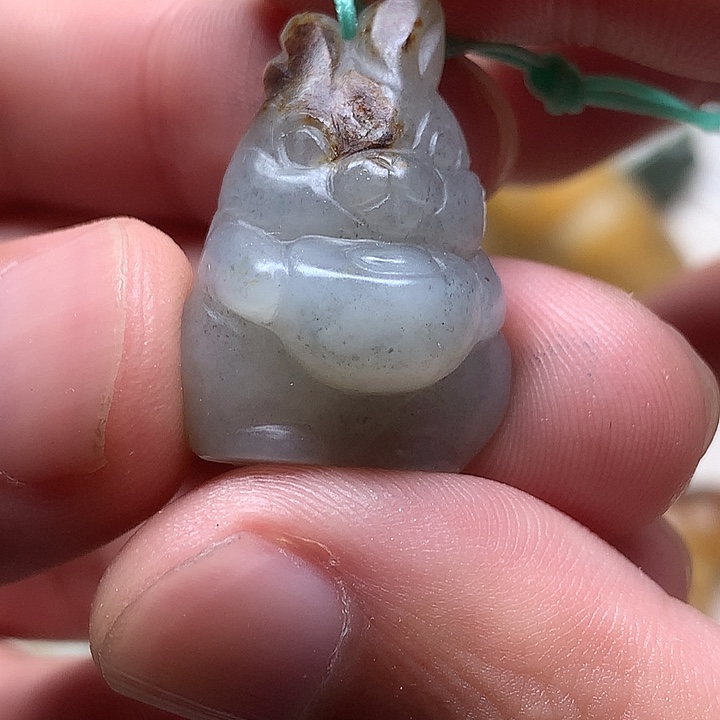 和田玉未镶嵌挂件和田玉青花兔子吊坠