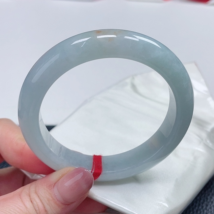 翡翠手镯未镶嵌缅甸翡翠