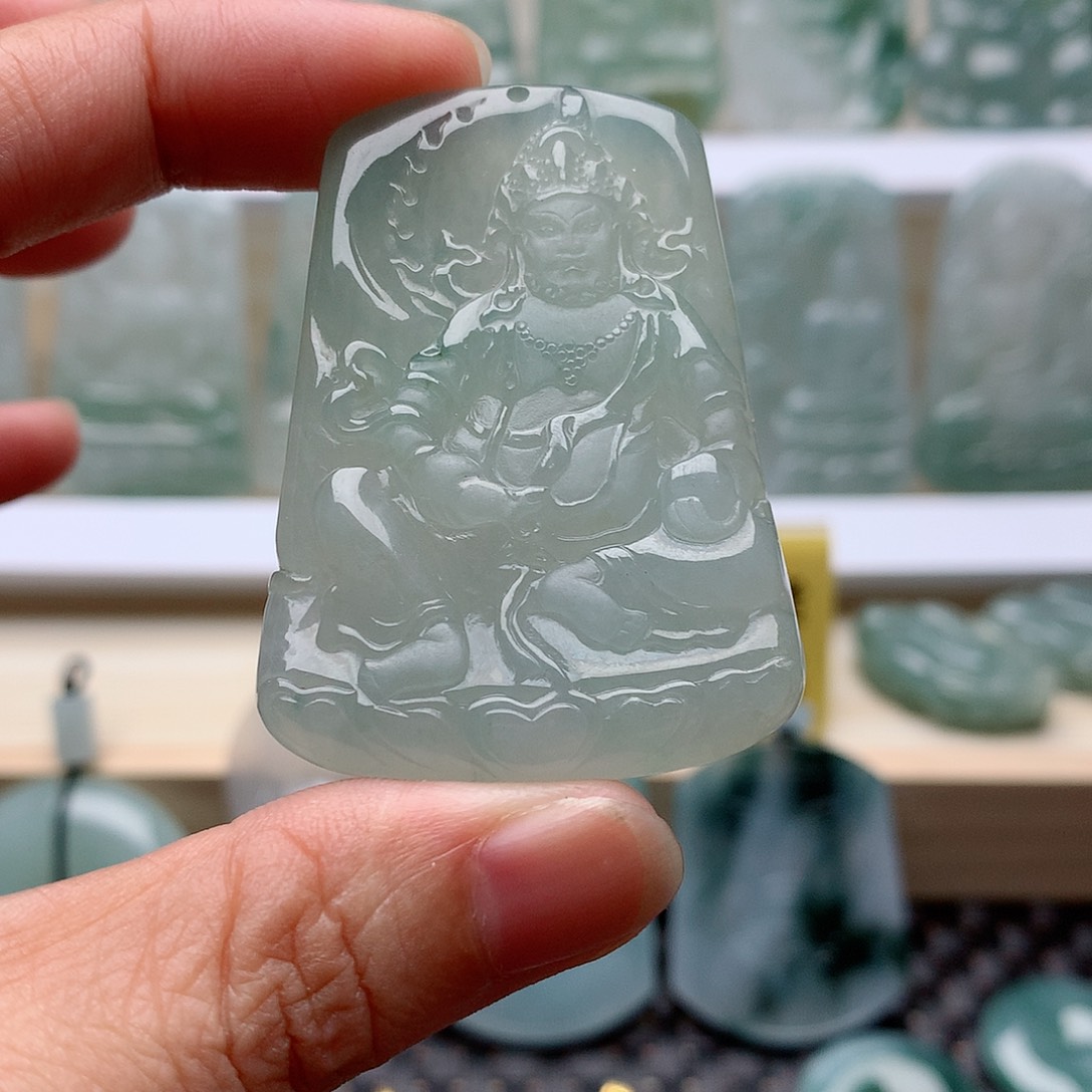 翡翠未镶嵌颈饰花***红黄财神