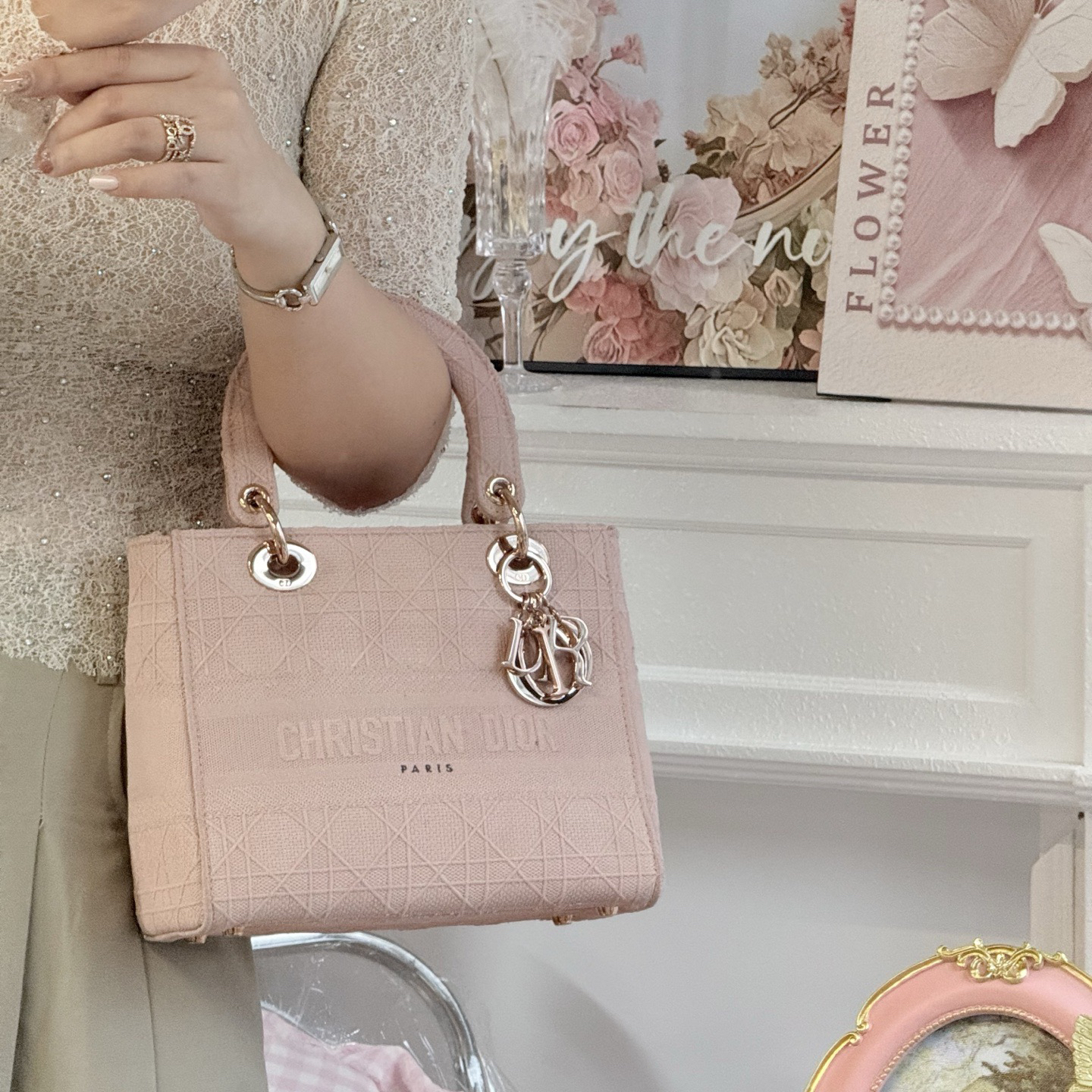 95新 DIOR/迪奥 dior樱花粉金刺绣五格戴妃手提包