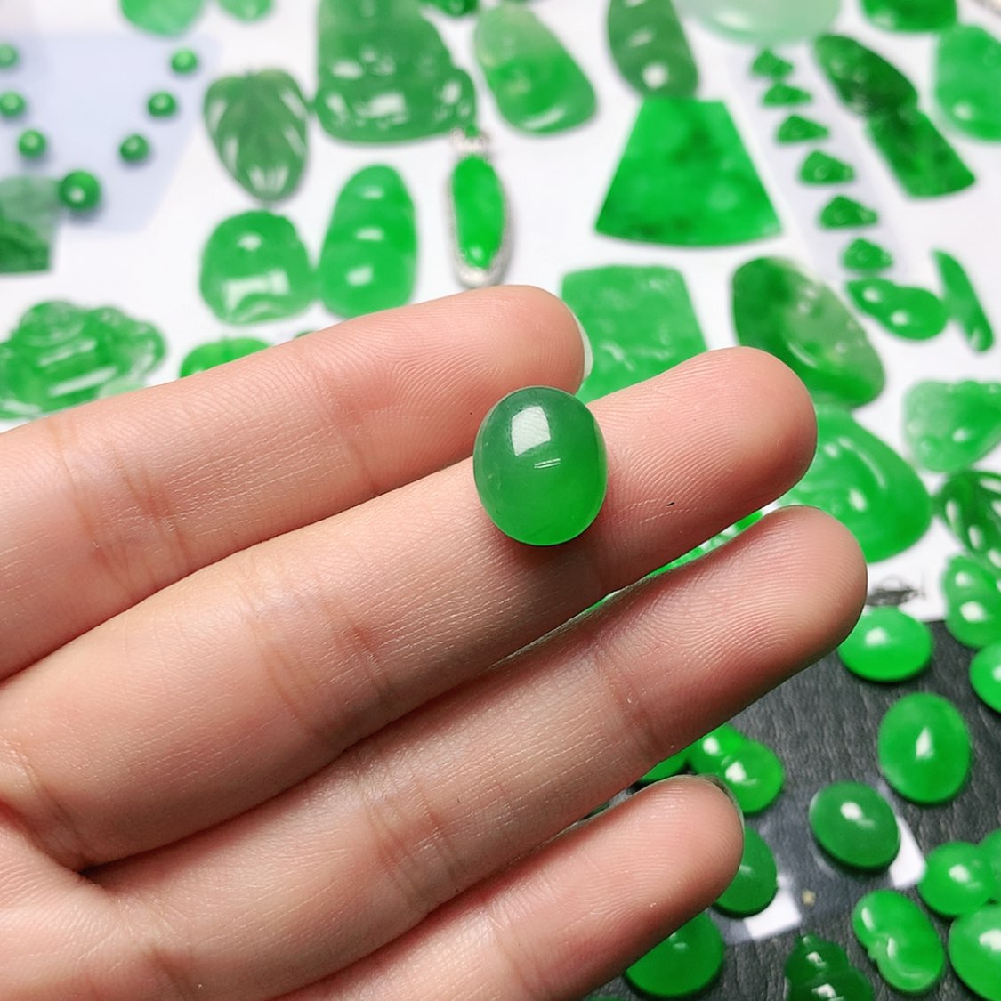 【闪购商品】翡翠颈饰未镶嵌狼*叔翡翠