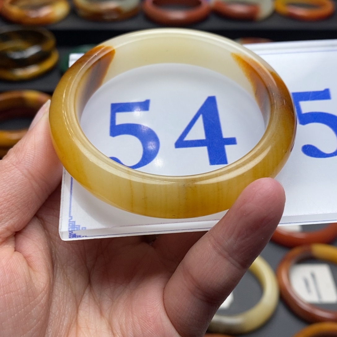 石英质玉（黄龙玉）手镯未镶嵌