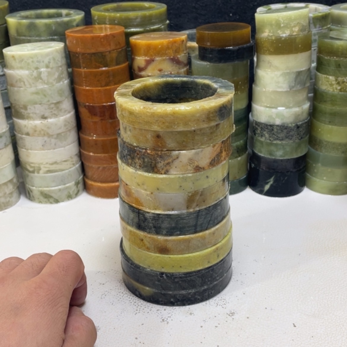 【闪购商品】蛇纹石玉未镶嵌珠宝半成品