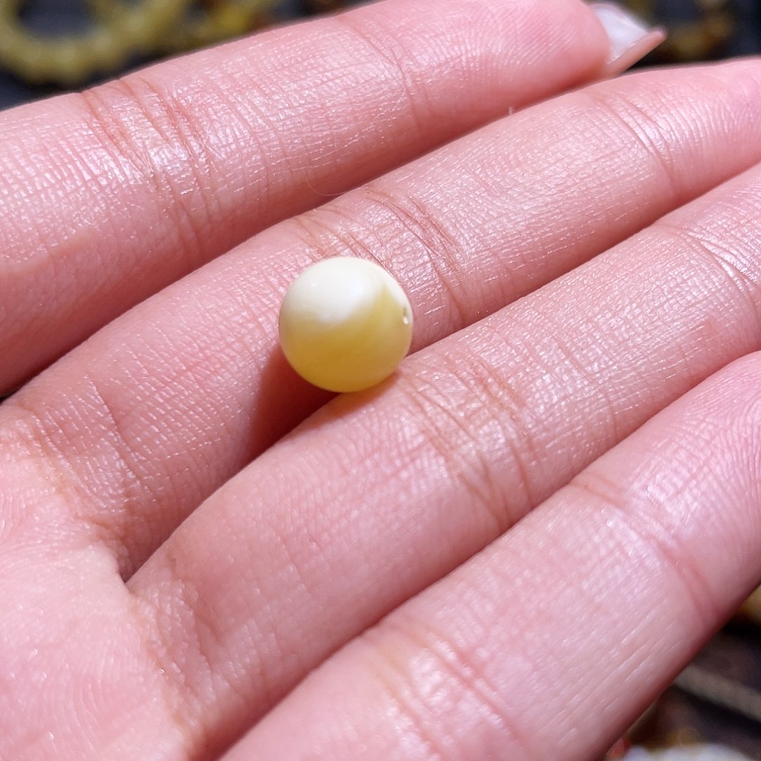 蜜蜡裸石未镶嵌福利