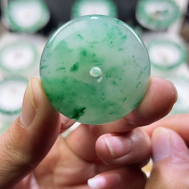 石英质玉未镶嵌吊坠(赠链)天然玉石飘花大平安扣吊坠