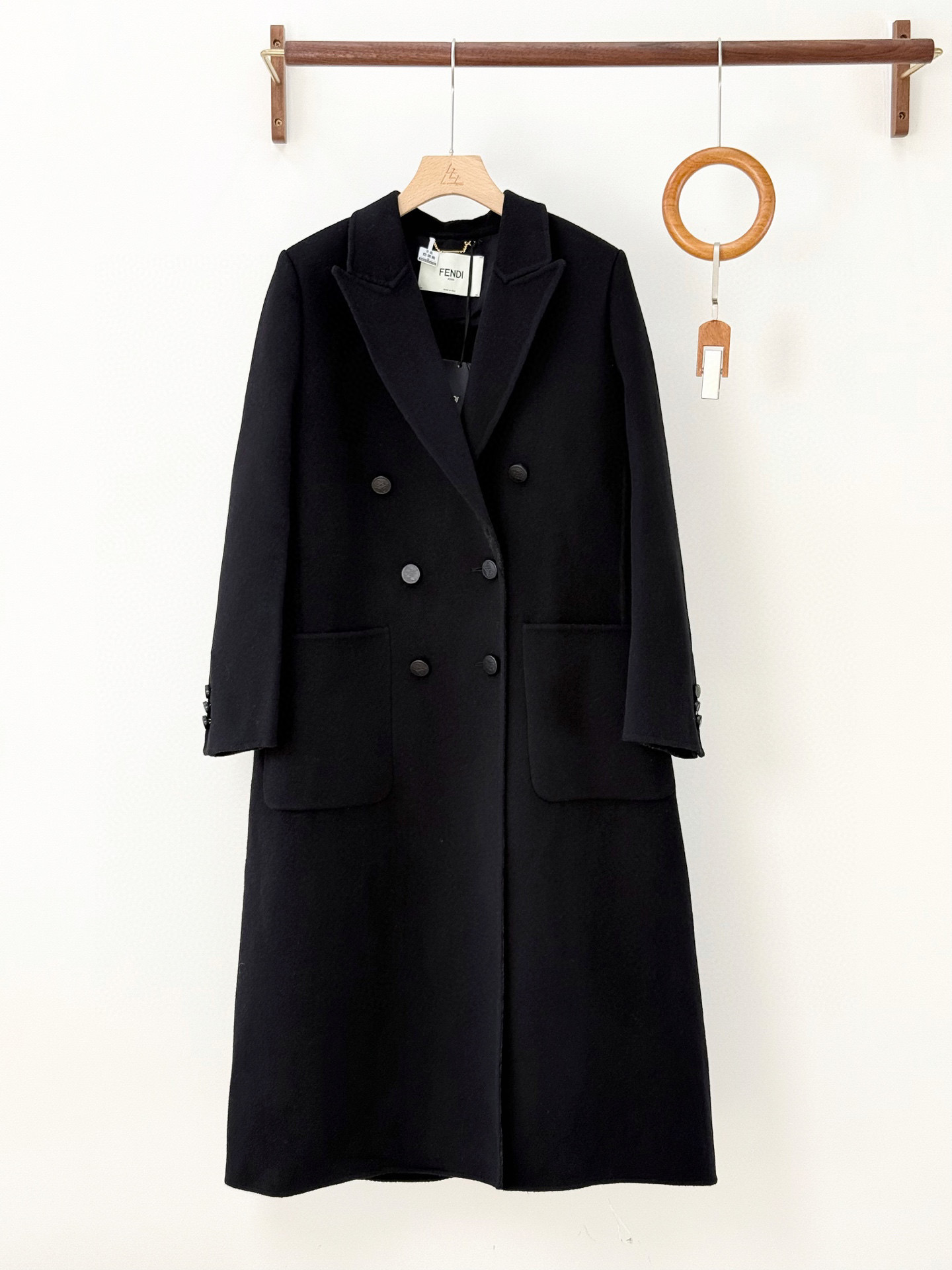 未使用 FENDI/芬迪 芬迪  纯色翻领双排扣中长款大衣 柜4W➕ 