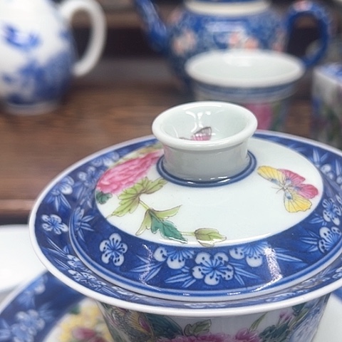 杯子飞*景德镇陶瓷盖碗