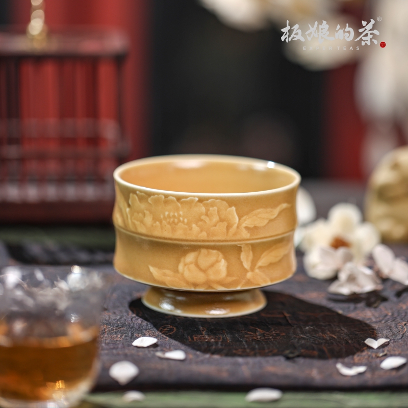 板娘的茶 敬山田黄非本泥釉下堆雕芍药花高足主人杯茶具100ml 