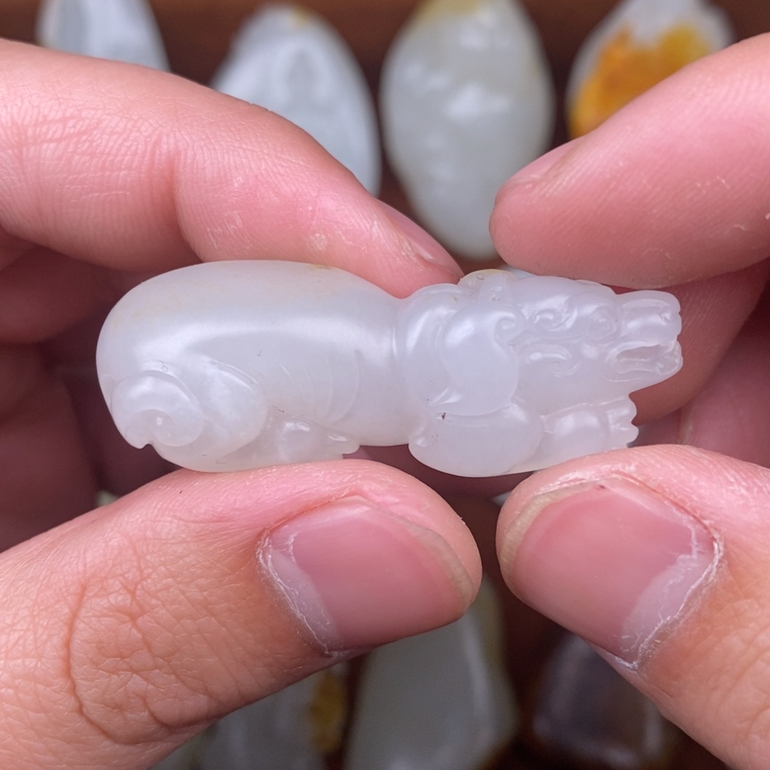 和田玉颈饰未镶嵌